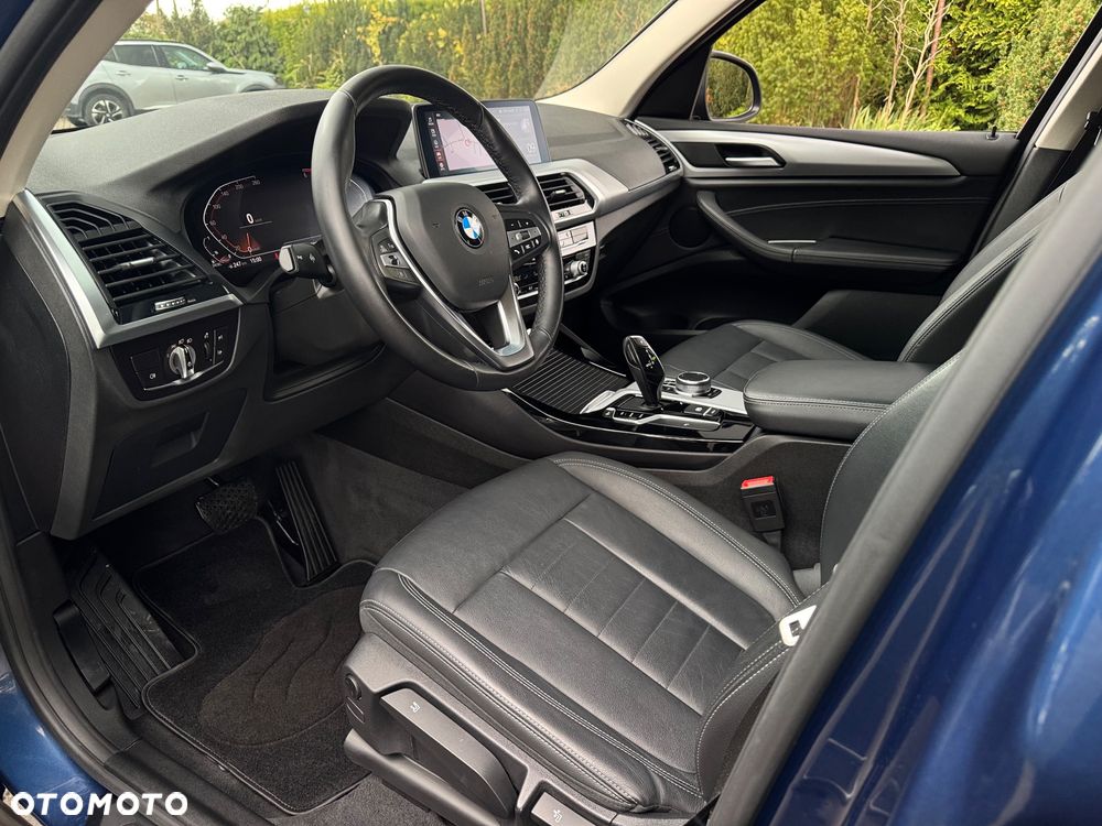 BMW X3 sDrive18d Advantage - 20