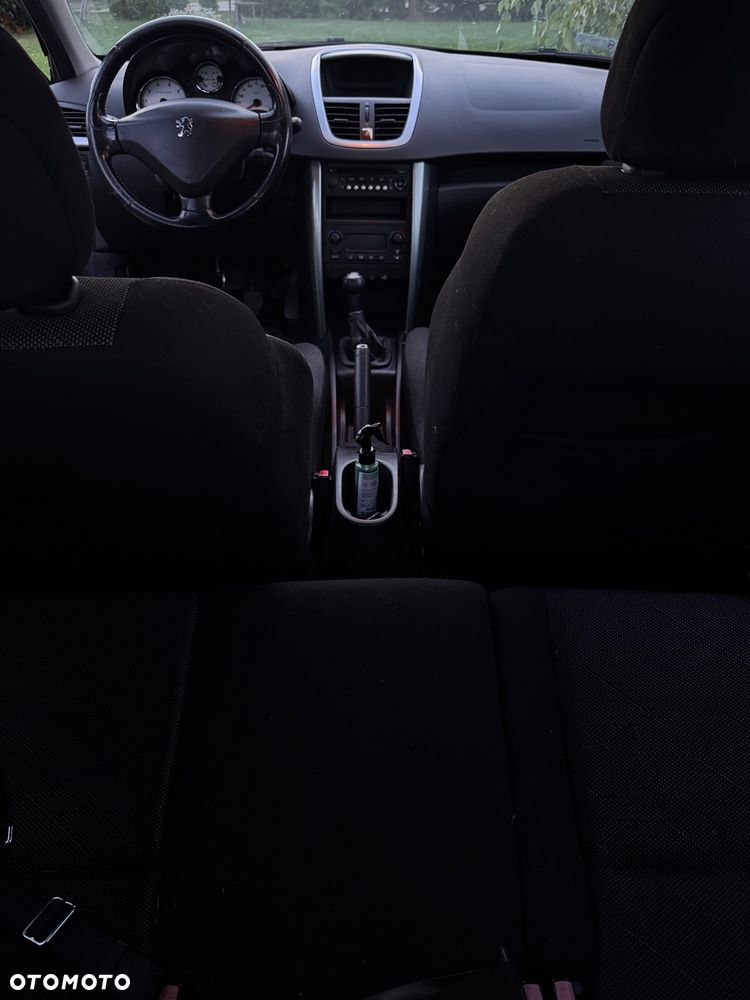 Peugeot 207 - 20