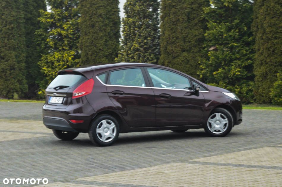 Ford Fiesta 1.25 Champions Edition - 21