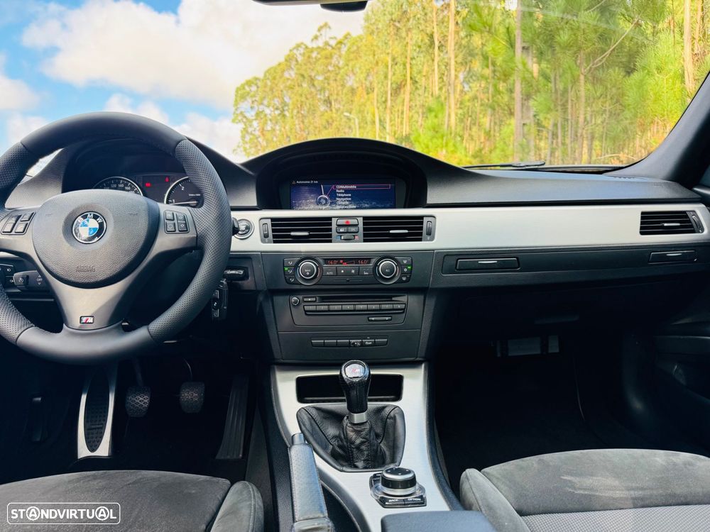 BMW 320 d Touring Pack M - 40