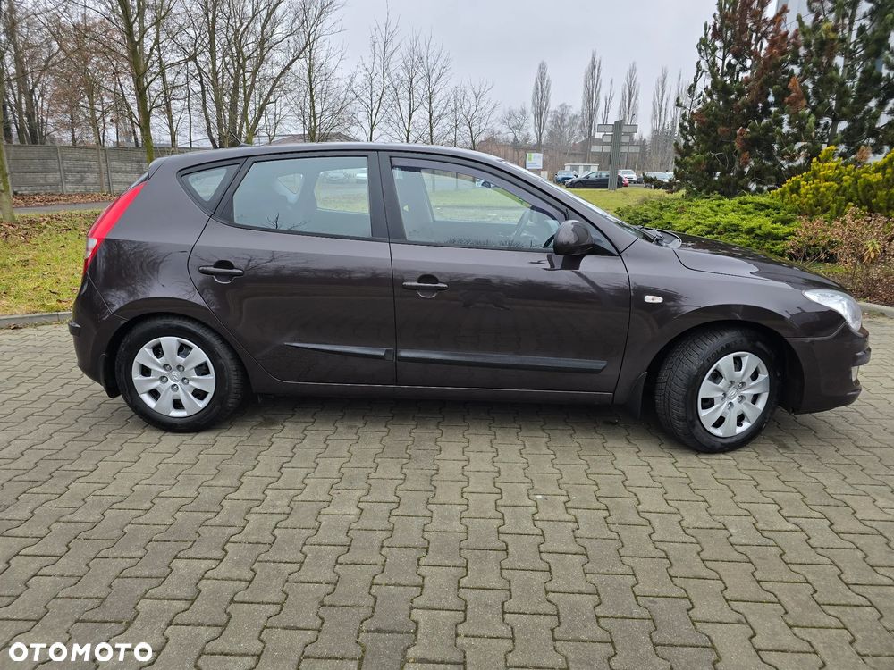Hyundai i30 1.6 Comfort - 31
