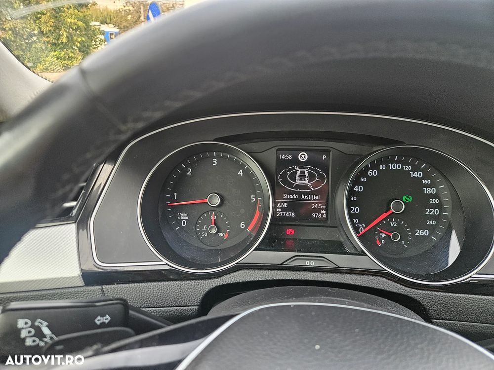 Volkswagen Passat - 8