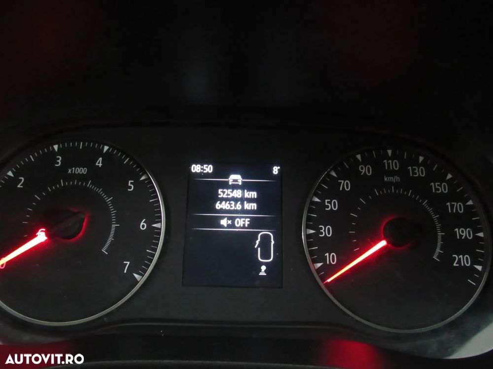 Dacia Logan TCe 90 Essential - 11