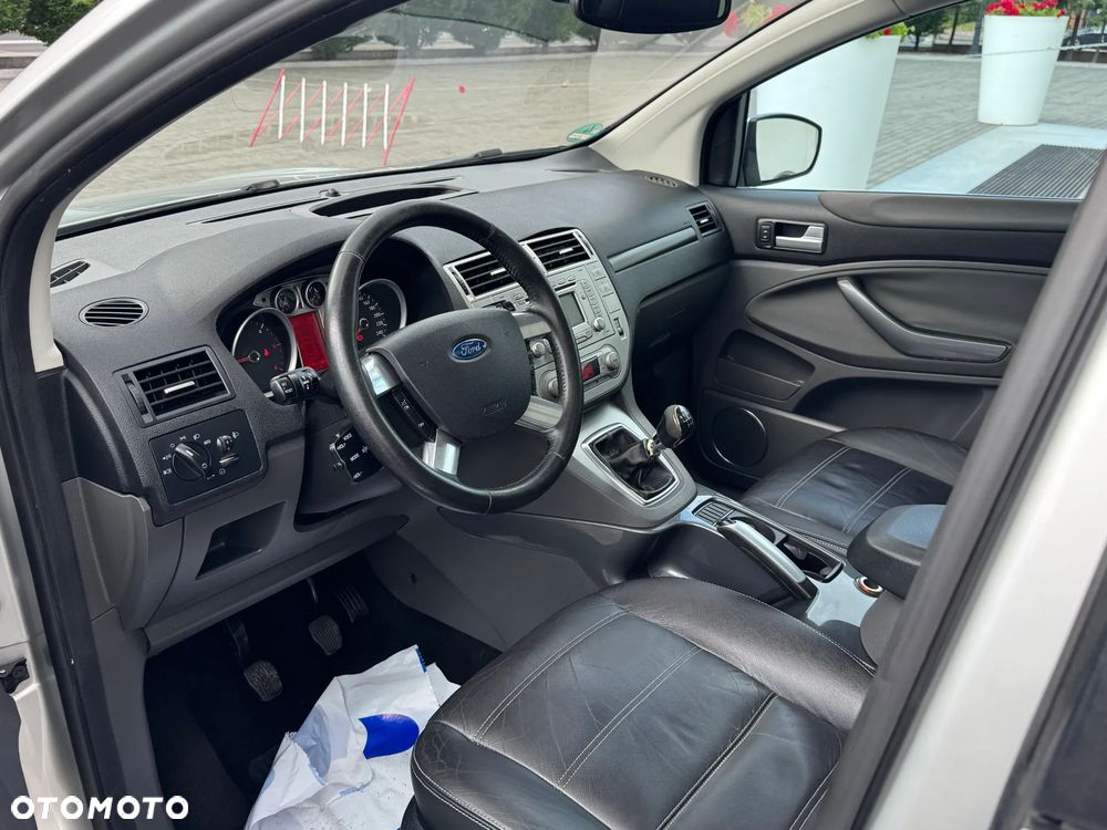 Ford Kuga 2.0 TDCi 4x4 Titanium - 8