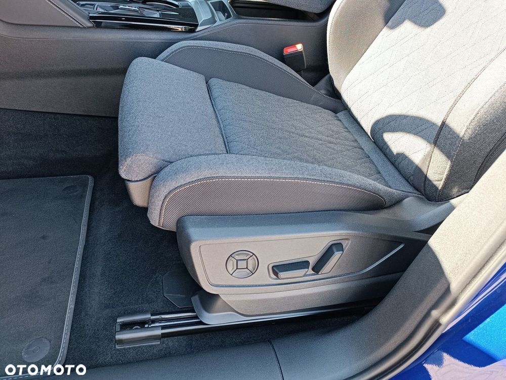 Audi Q5 Sportback - 11