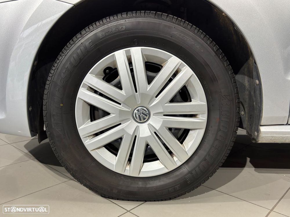 VW Polo 1.0 (Blue Motion ) Trendline - 23