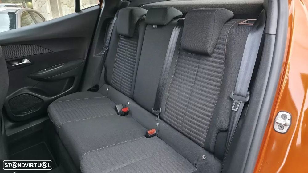 Peugeot e-2008 Active - 13