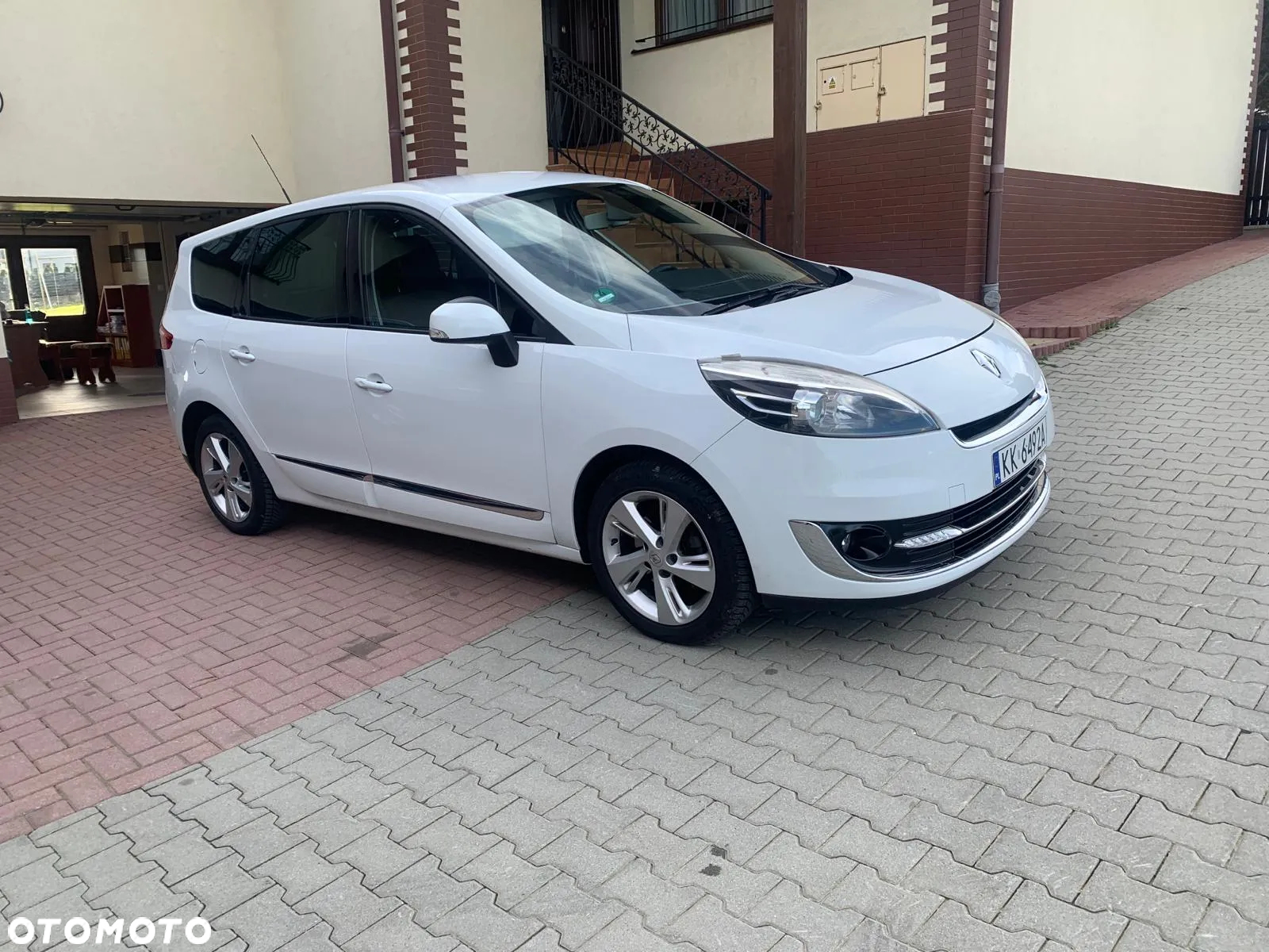Renault Grand Scenic ENERGY TCe 115 Dynamique - 3