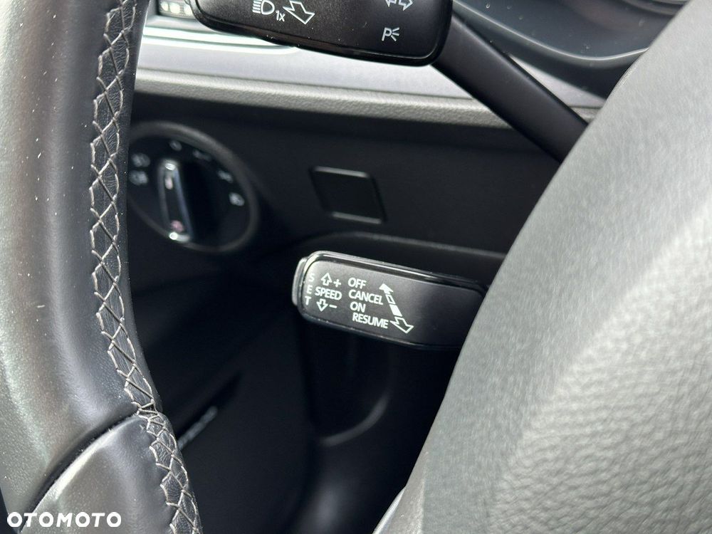 Seat Leon Sportstourer 2.0 TDI DPF DSG Xcellence - 22