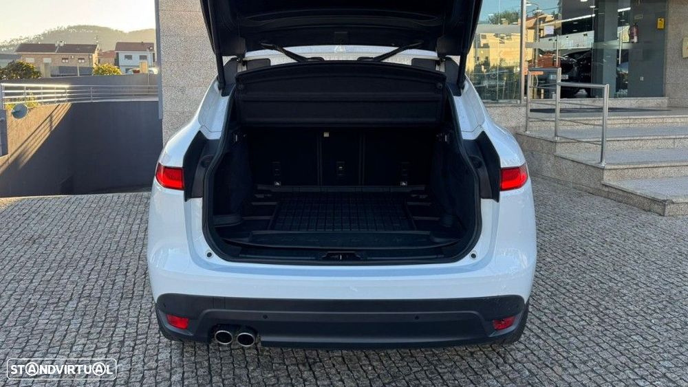 Jaguar F-Pace 2.0 i4D Pure Aut. - 9