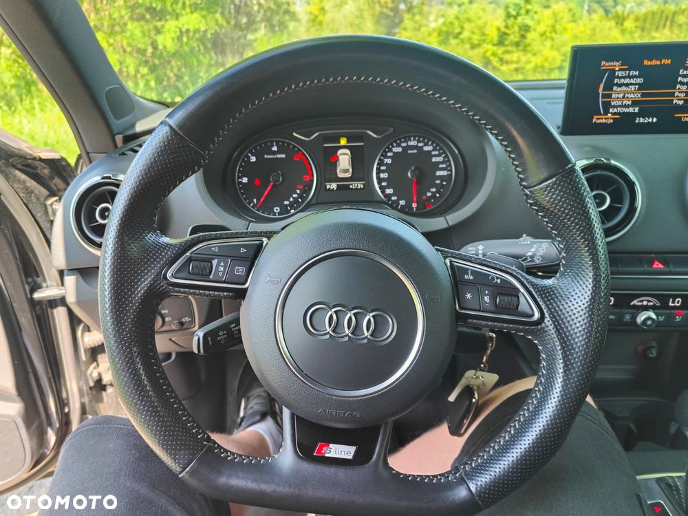 Audi A3 Sportback 2.0 TDI (clean diesel) quattro S tronic S line Sportpaket - 14