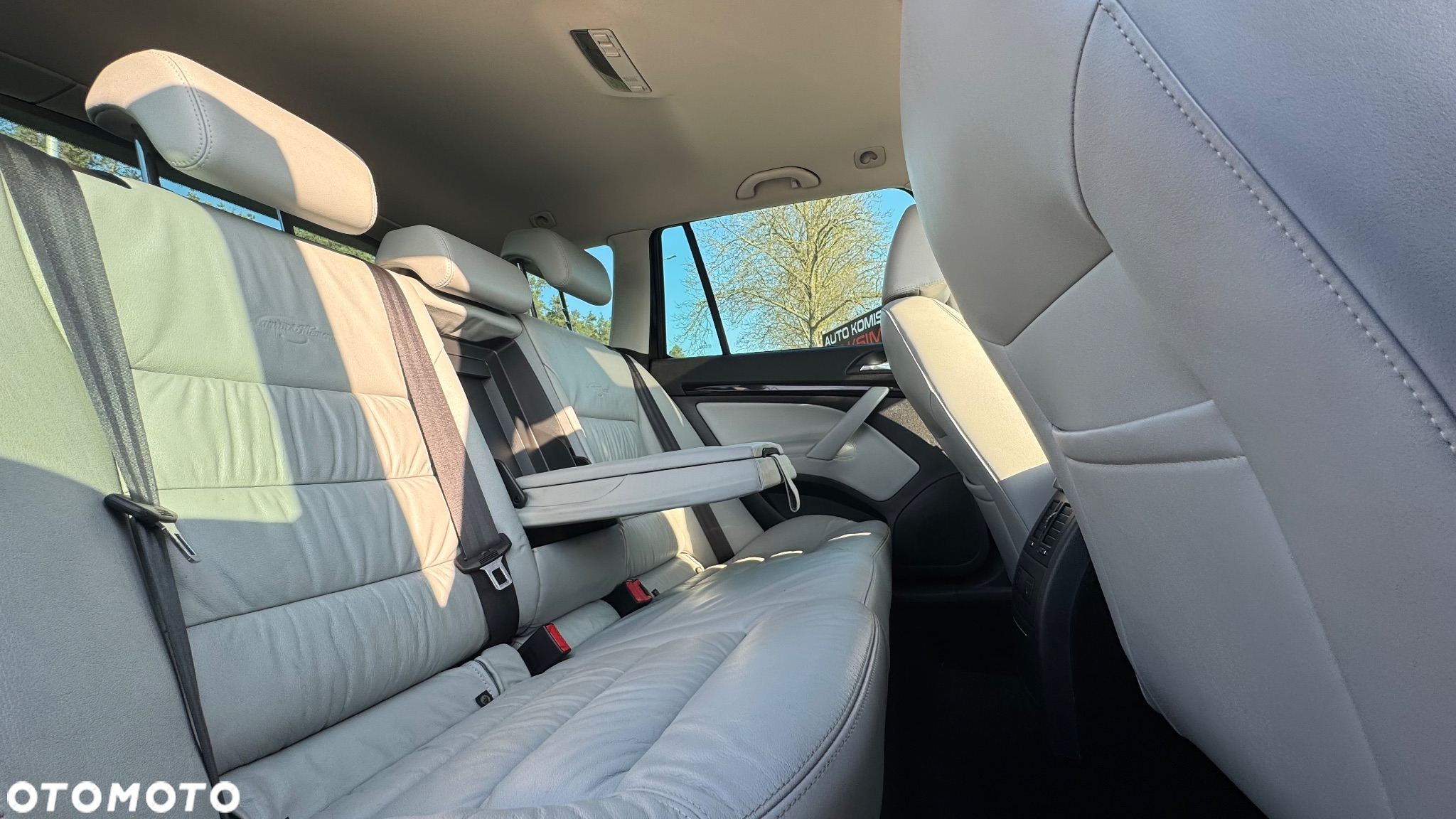 Skoda Octavia 1.8 TSI DSG L&K - 24
