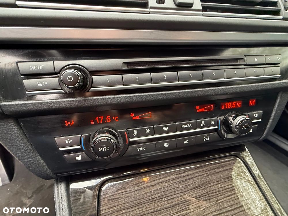 BMW Seria 5 530d Touring Blue Performance Sport-Aut - 22