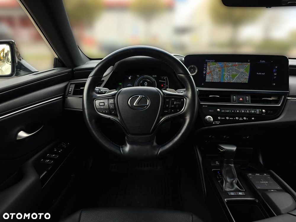Lexus ES 300h Business Edition - 15