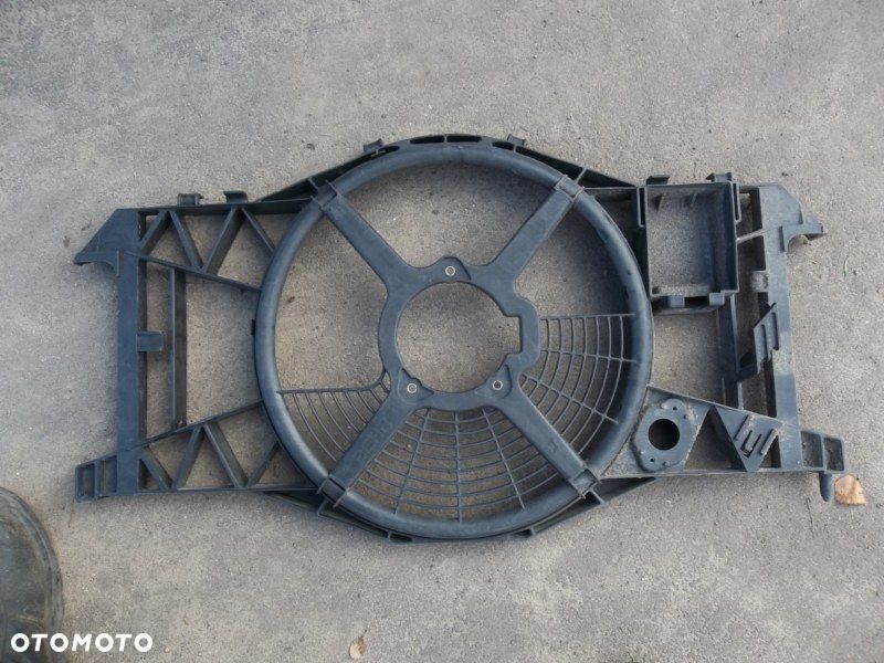 Renault Laguna I obudowa pająk wentylatora diesel - 1
