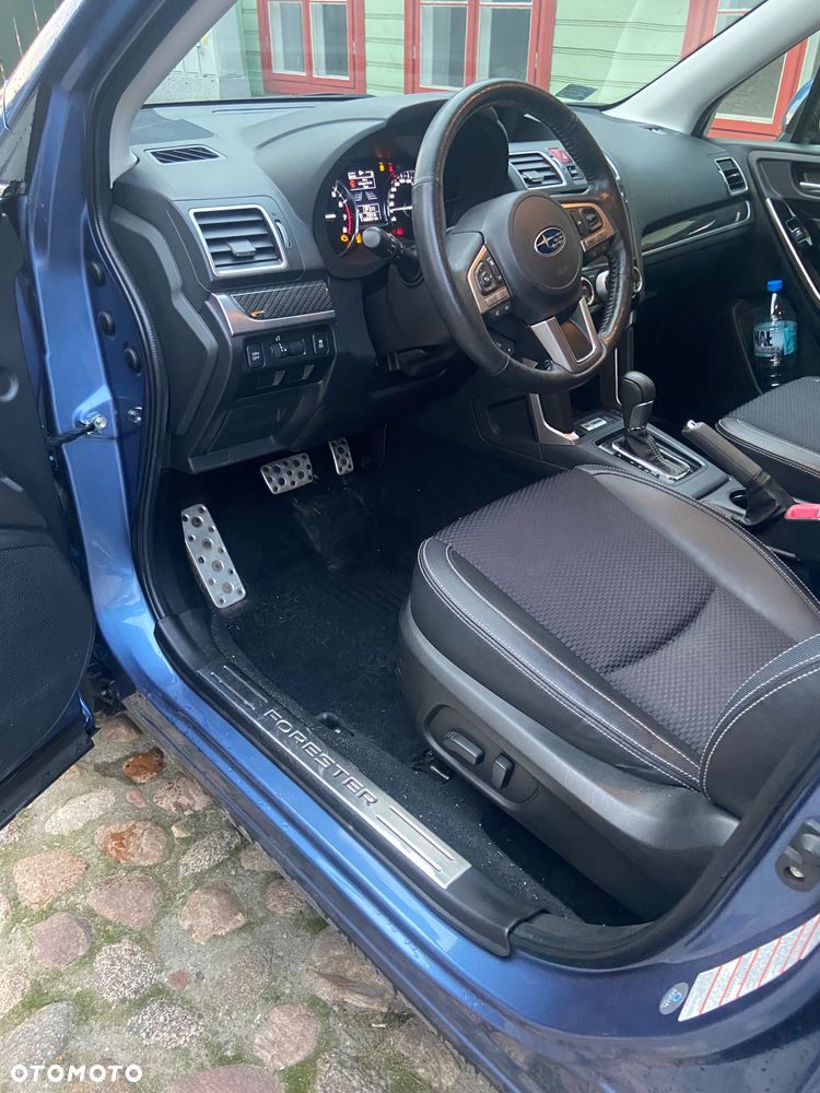 Subaru Forester 2.0 i Exclusive (EyeSight) Lineartronic - 14