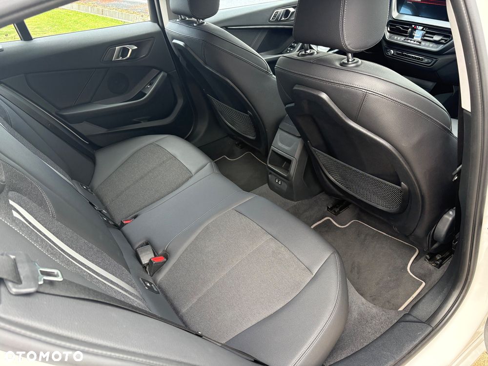 BMW Seria 1 118i Sport Line - 15