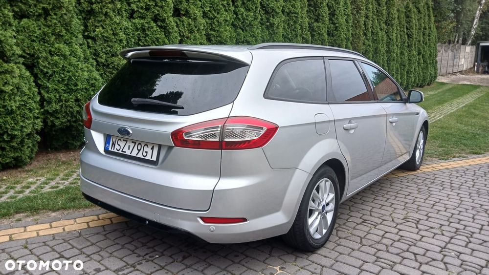 Ford Mondeo 2.0 TDCi Ghia - 8