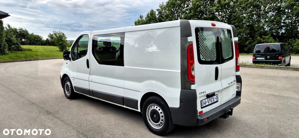 Opel Vivaro - 15