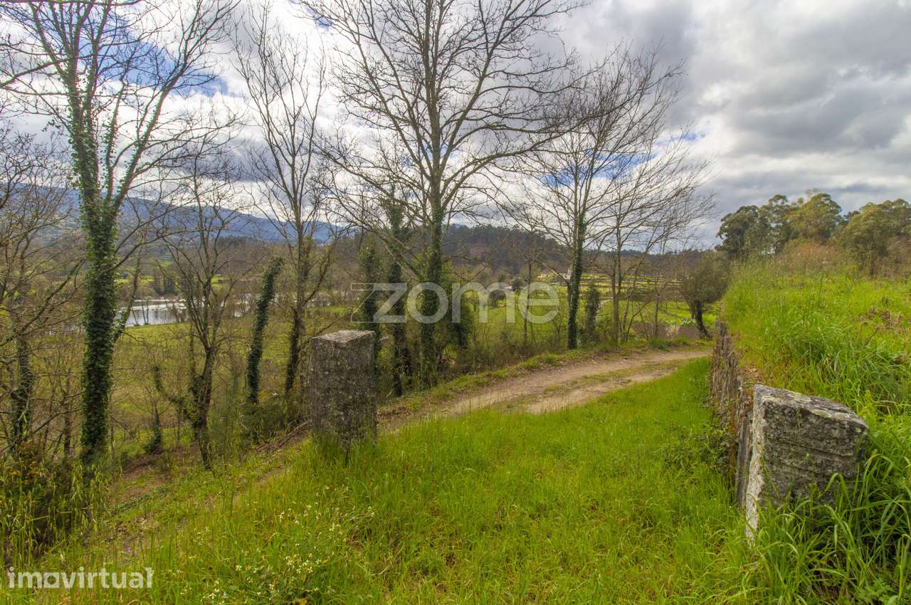 Lote com 1300m2 com projeto aprovado para moradia individual - Grande imagem: 5/14