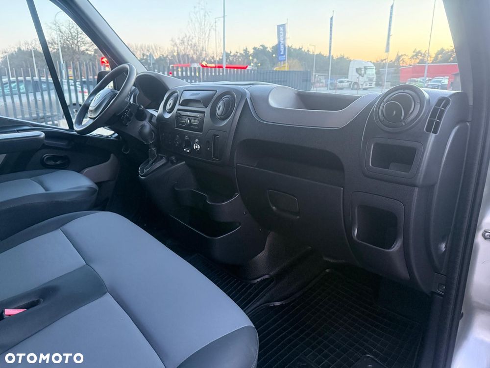 Renault Master - 11