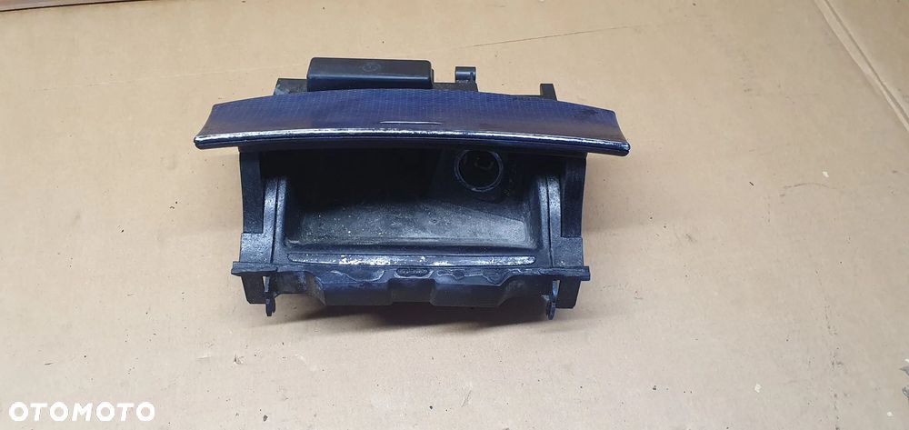 Popielniczka schowek Mercedes CLS W209 A2096800550 A2096800650 - 2