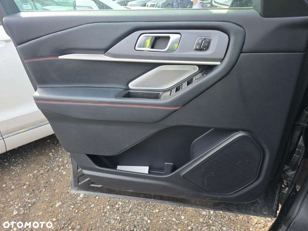 Ford Explorer - 7