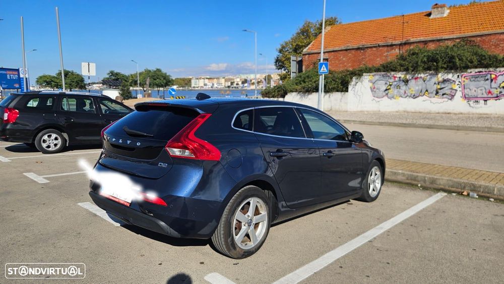 Volvo V40 D2 Momentum - 5