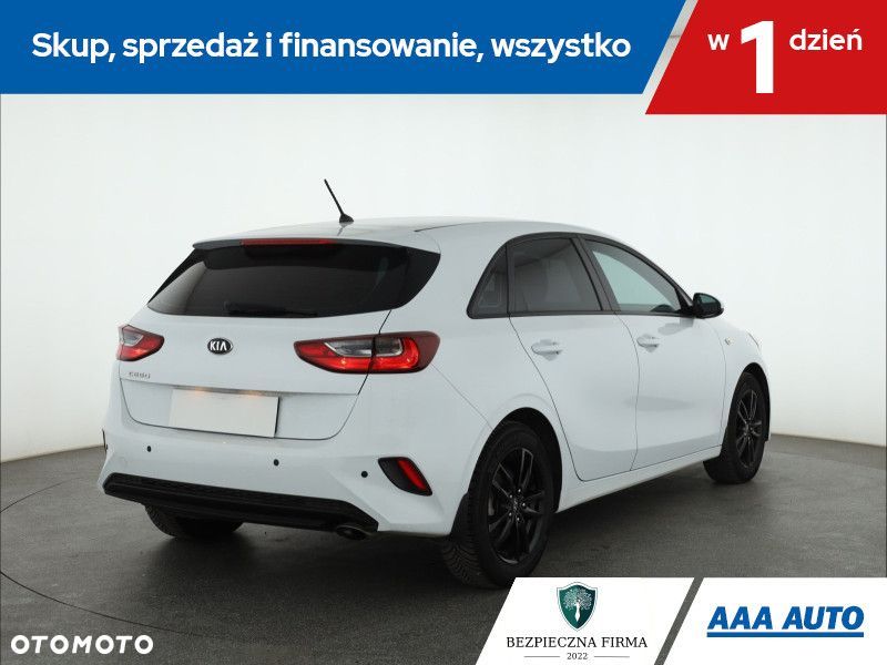 Kia Ceed - 7