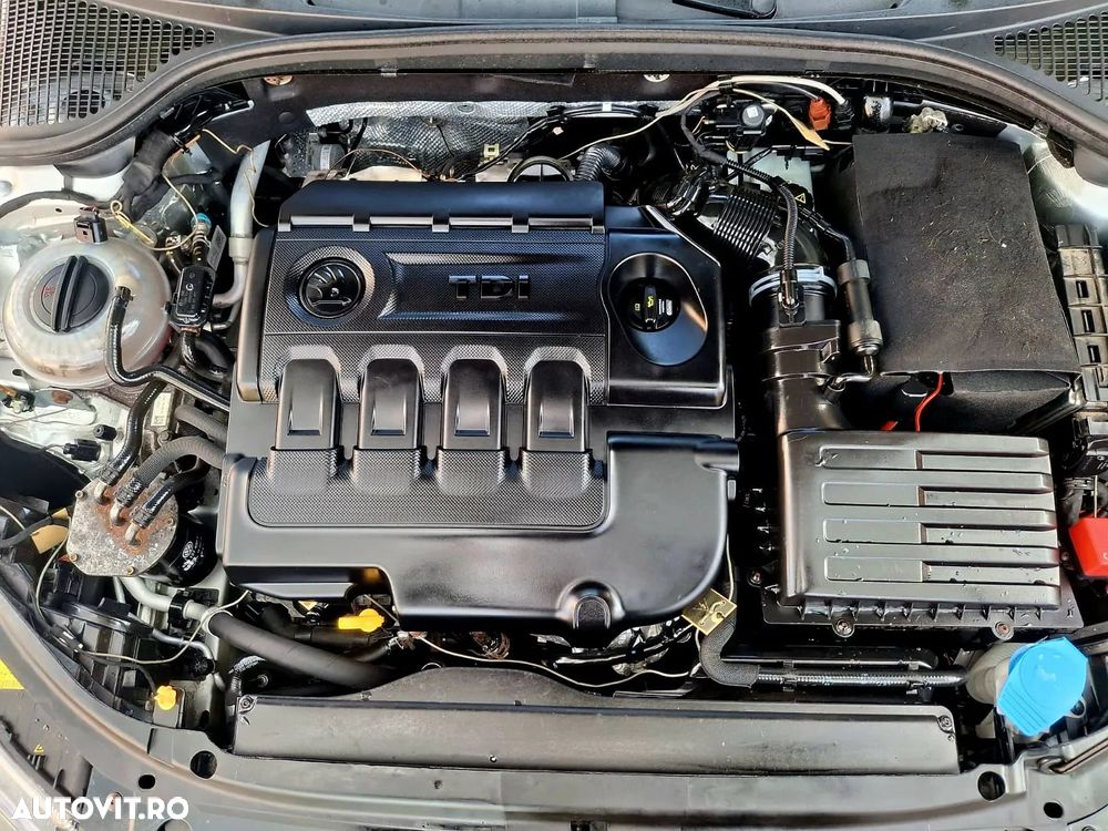 Skoda Octavia 2.0 TDI Premium Edition - 10