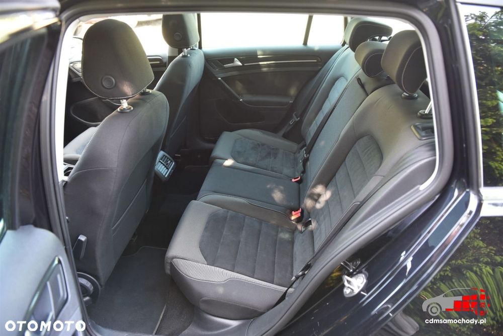 Volkswagen Golf - 16