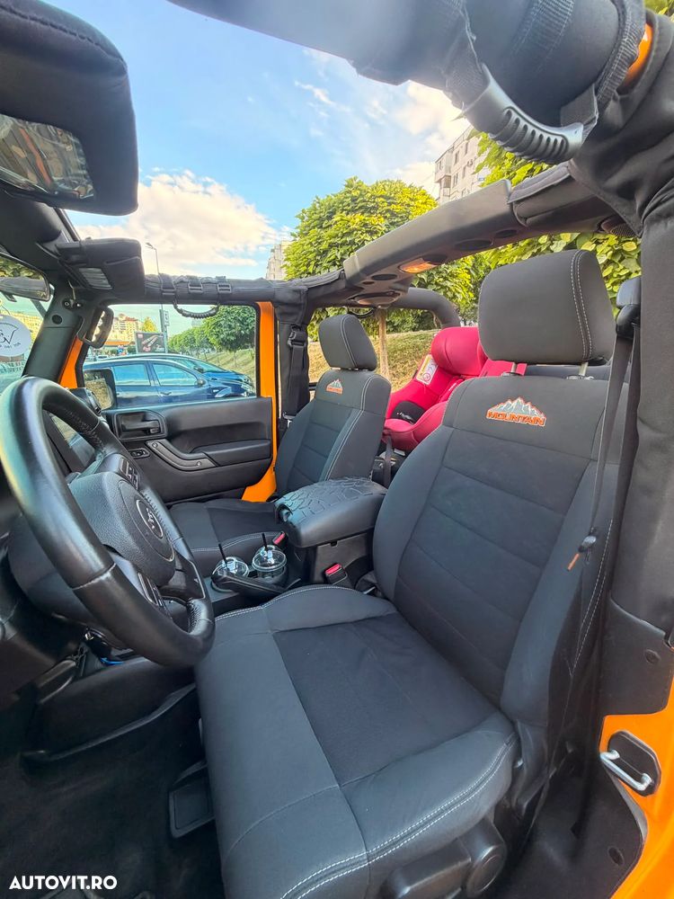 Jeep Wrangler - 5