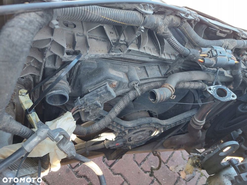 Opel Corsa D lift 1.3 cdti pas przedni chłodnice - 3