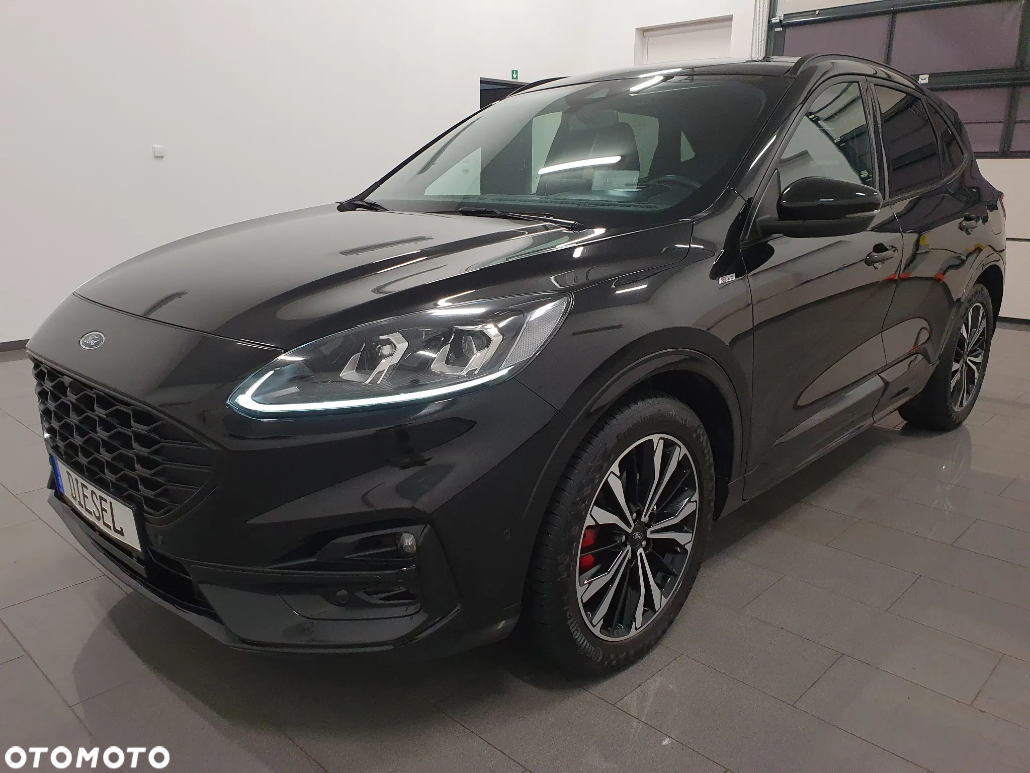 Ford Kuga 1.5 EcoBlue FWD ST-Line X - 2