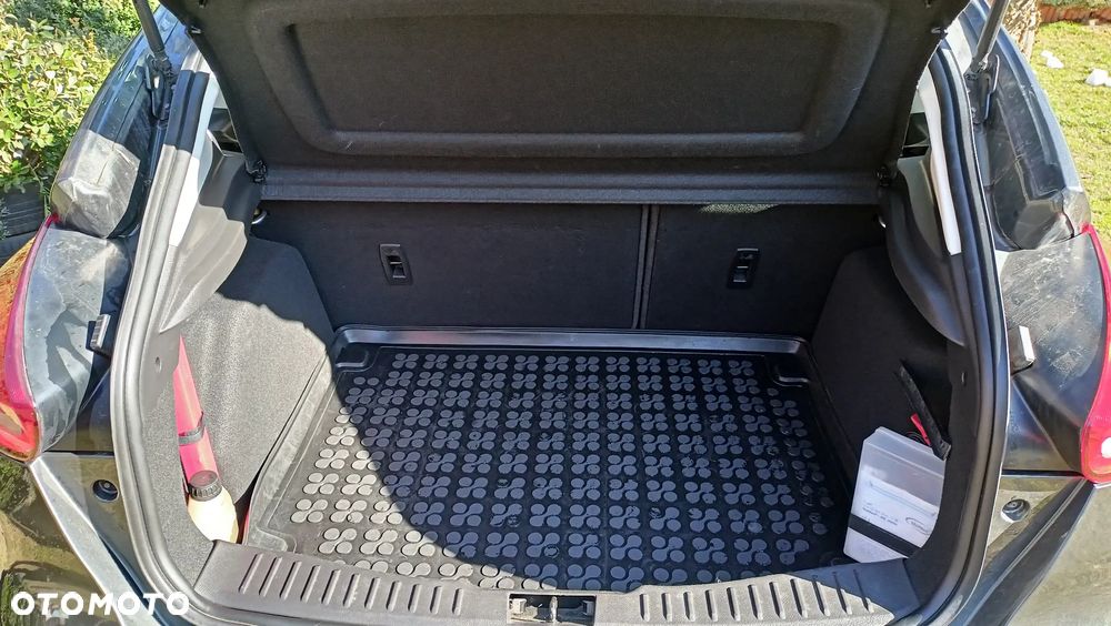 Ford Focus 1.6 SYNC Edition - 11
