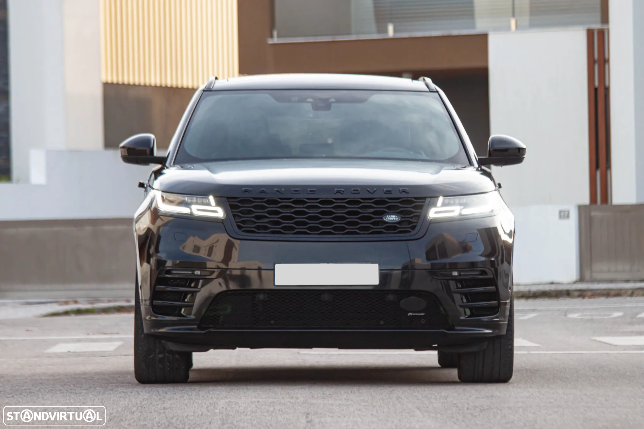 Land Rover Range Rover Velar 3.0 D R-Dynamic HSE - 3