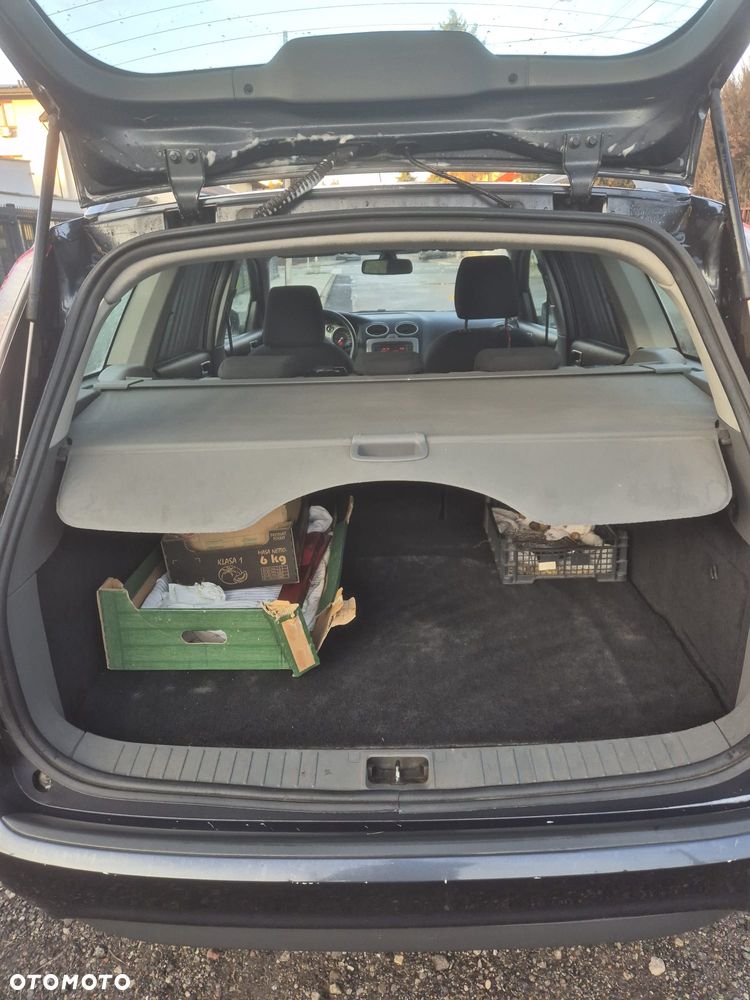 Ford Focus 1.8 TDCi Ambiente - 7