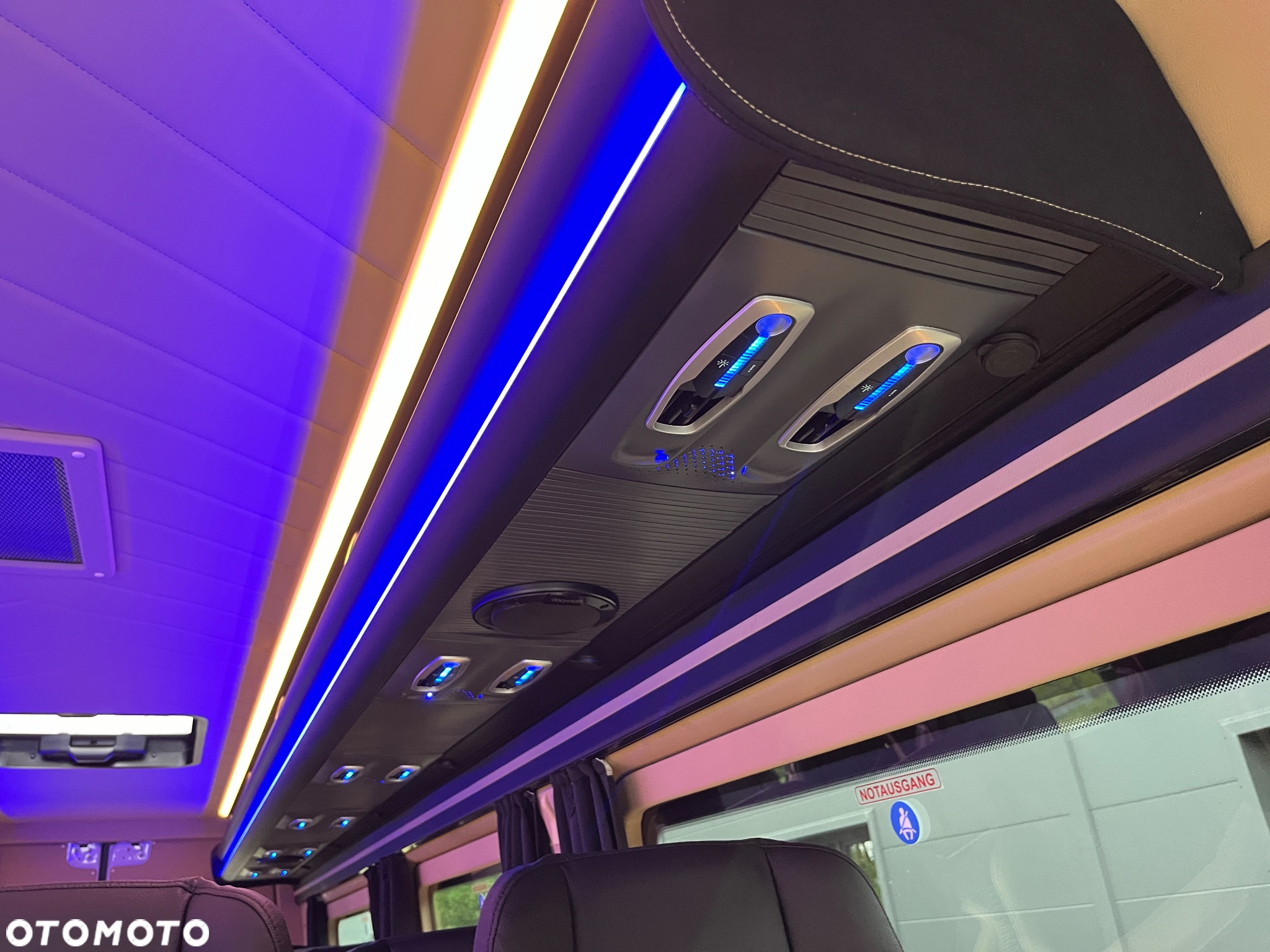 Mercedes-Benz Sprinter 519 - 22