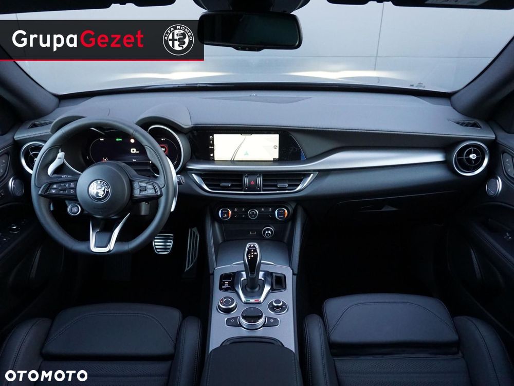 Alfa Romeo Stelvio - 4