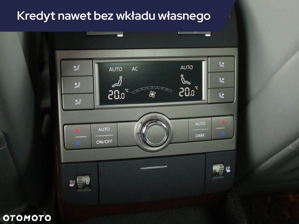 Volkswagen Phaeton - 19