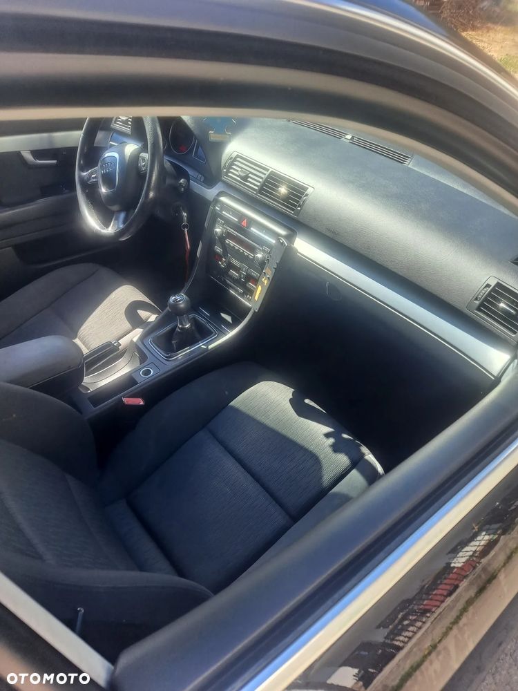 Audi A4 Avant 2.0 TDI DPF - 4