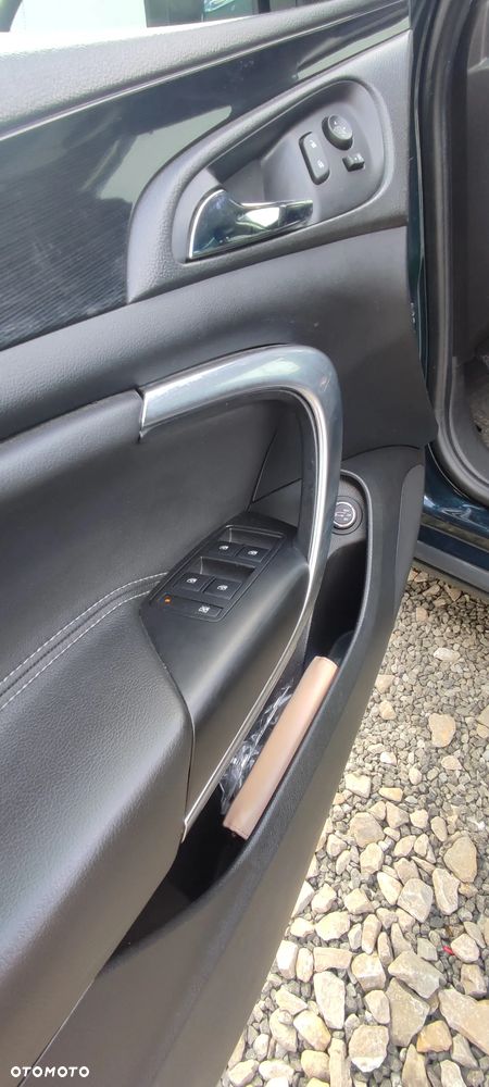 Opel Insignia 1.6 T Cosmo S&S - 9
