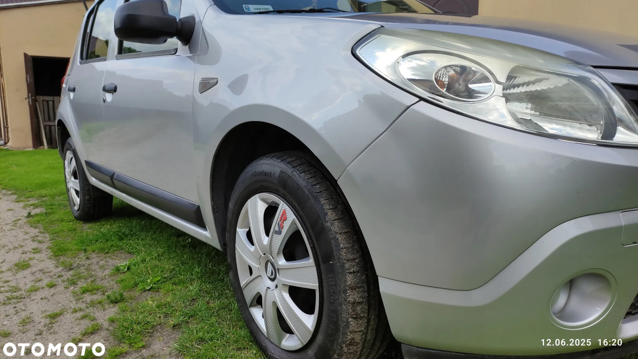Dacia Sandero 1.2 16V 75 Ambiance - 17