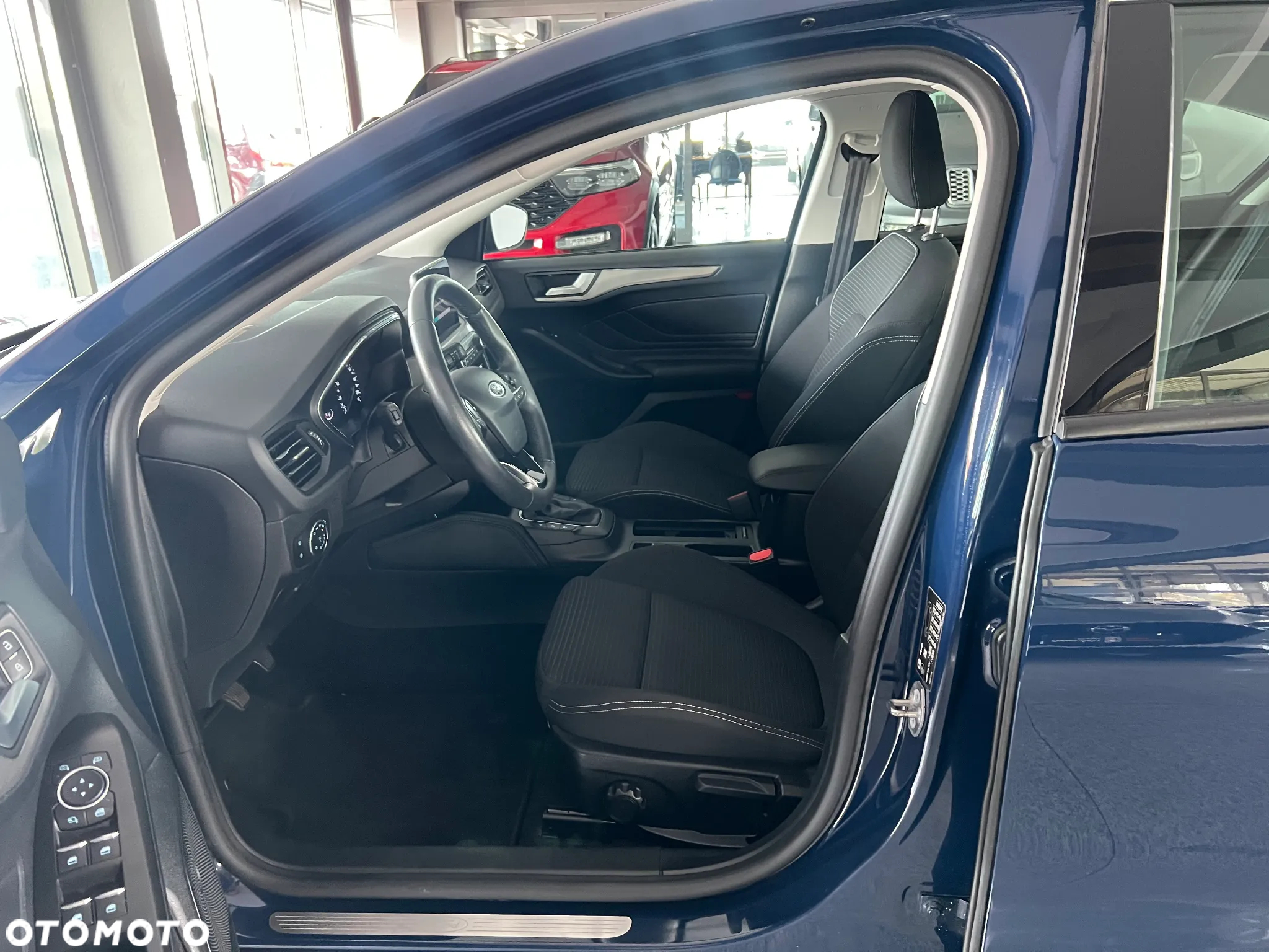 Ford Focus 1.0 EcoBoost Titanium Business - 19