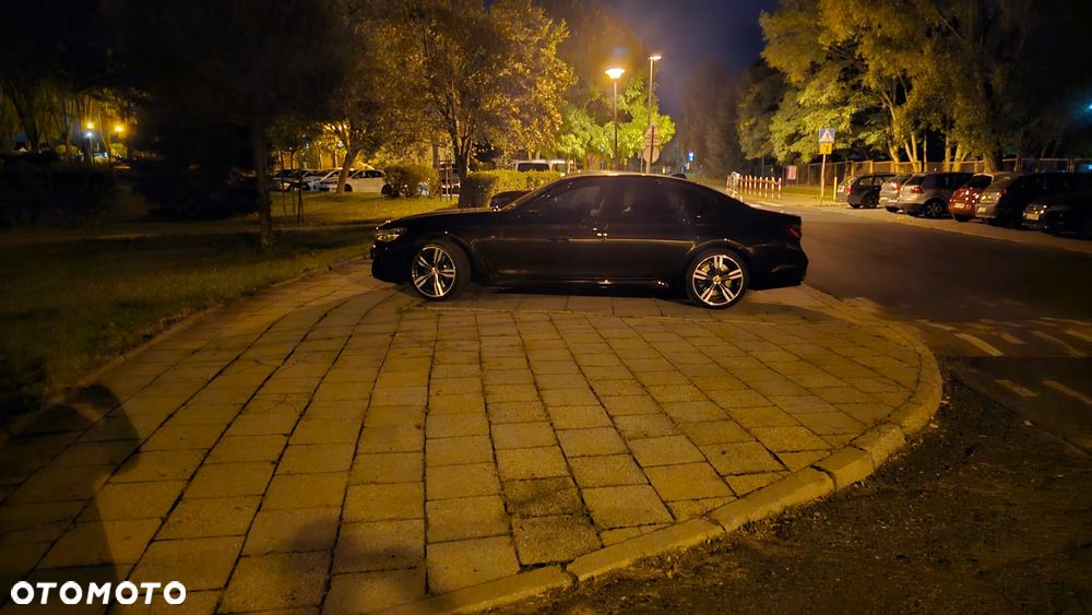 BMW Seria 7 750d xDrive - 39