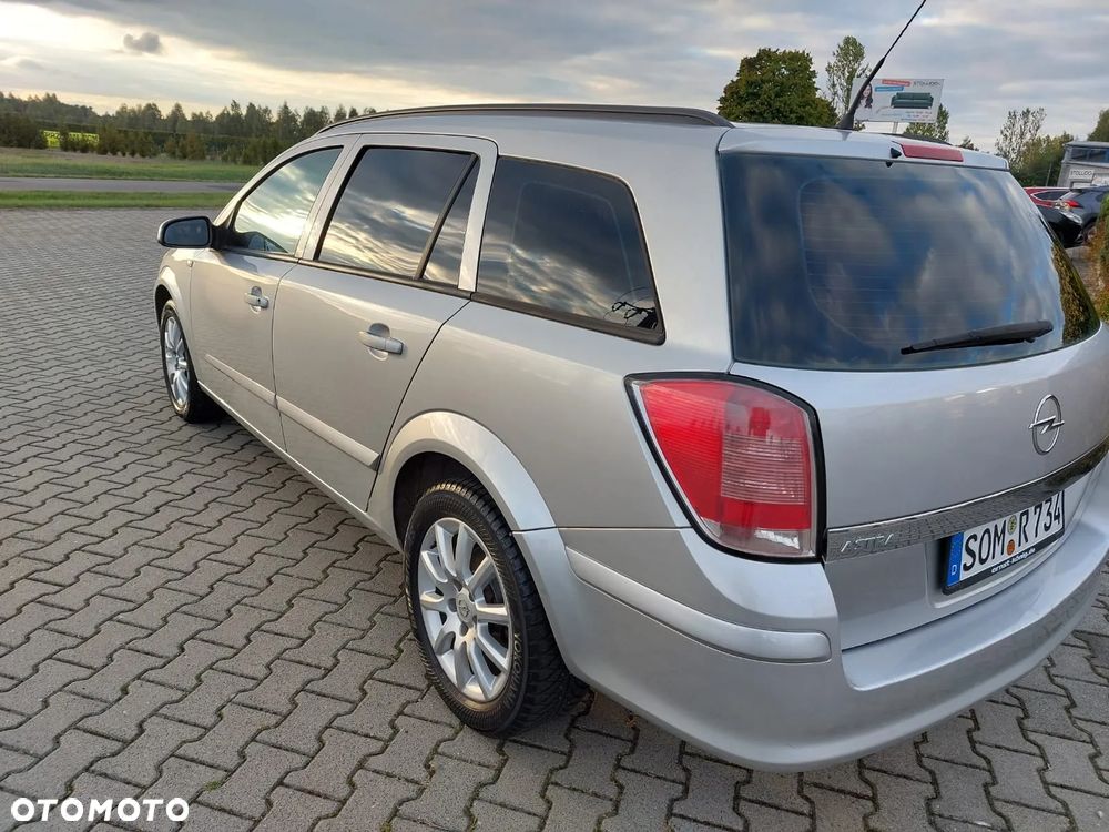 Opel Astra 1.8 Caravan Cosmo - 10