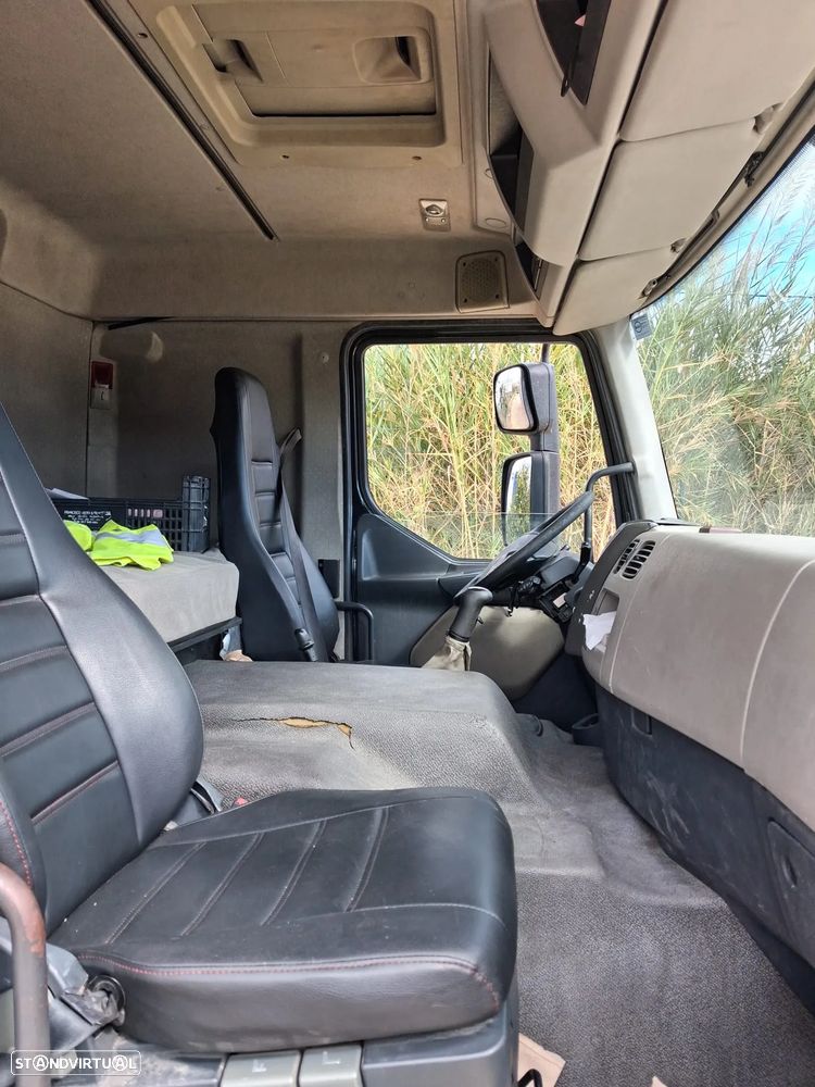 Renault Premium - 11