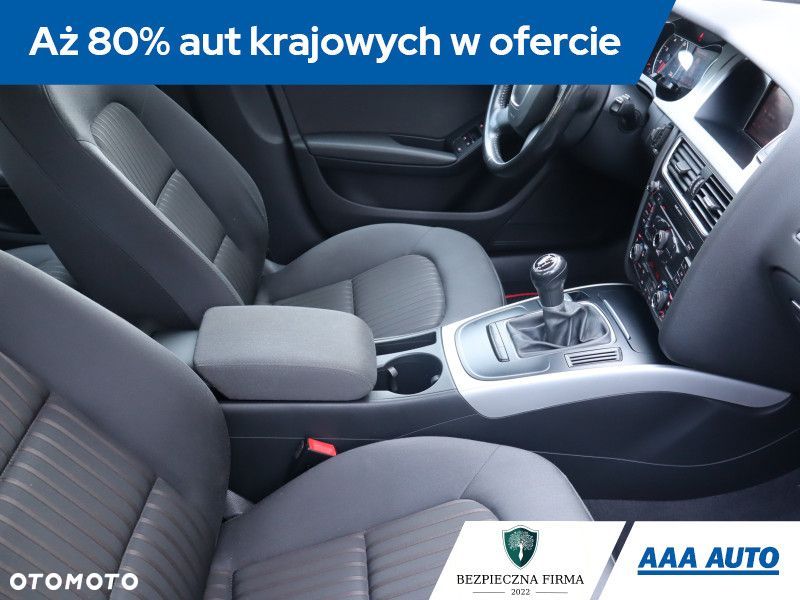 Audi A4 Limousine - 11