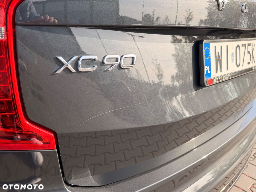 Volvo XC 90 - 8
