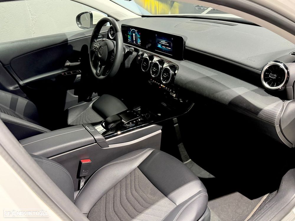 Mercedes-Benz A 250 e 8G-DCT Progressive - 12